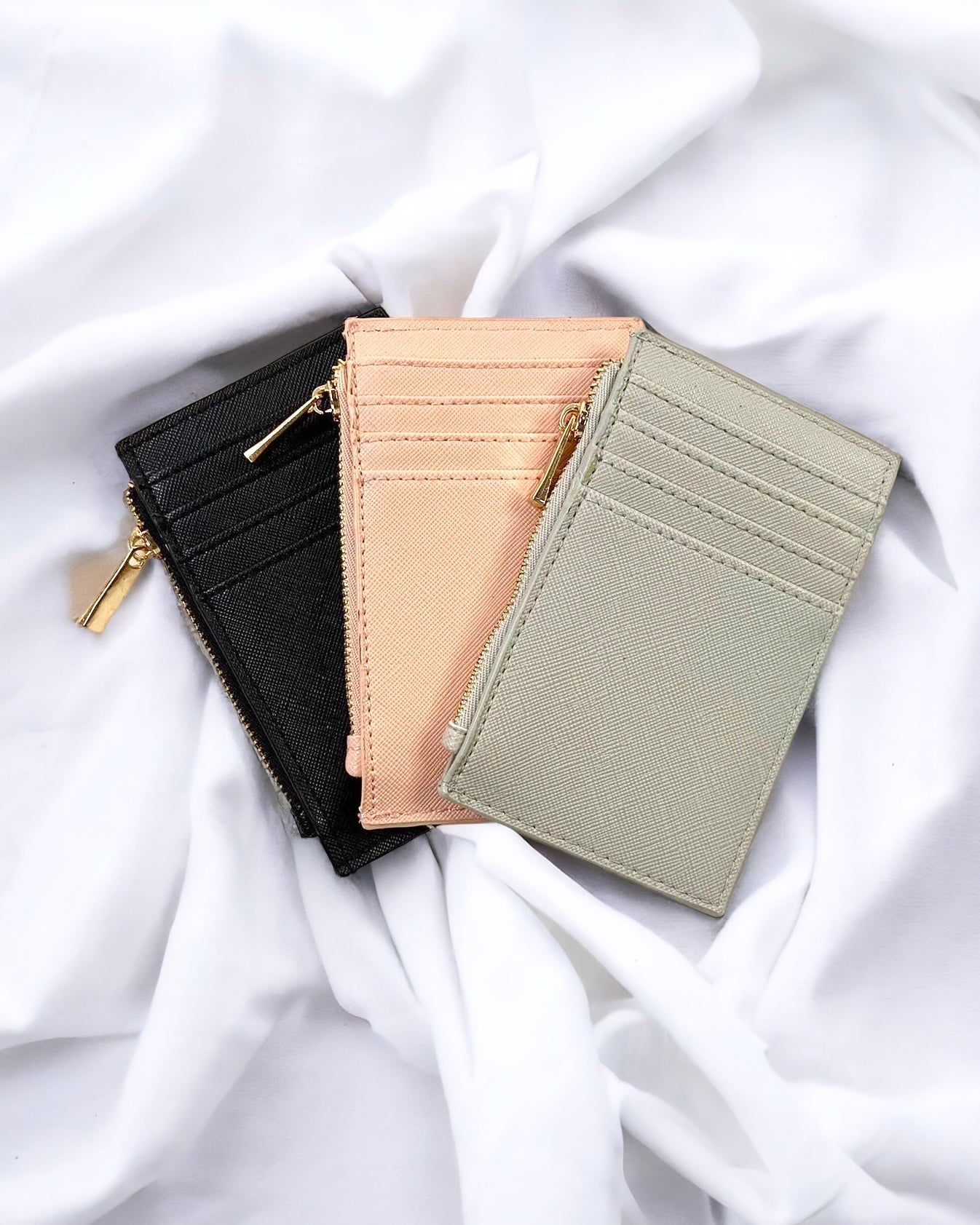 BOUTIQUE CARD HOLDER