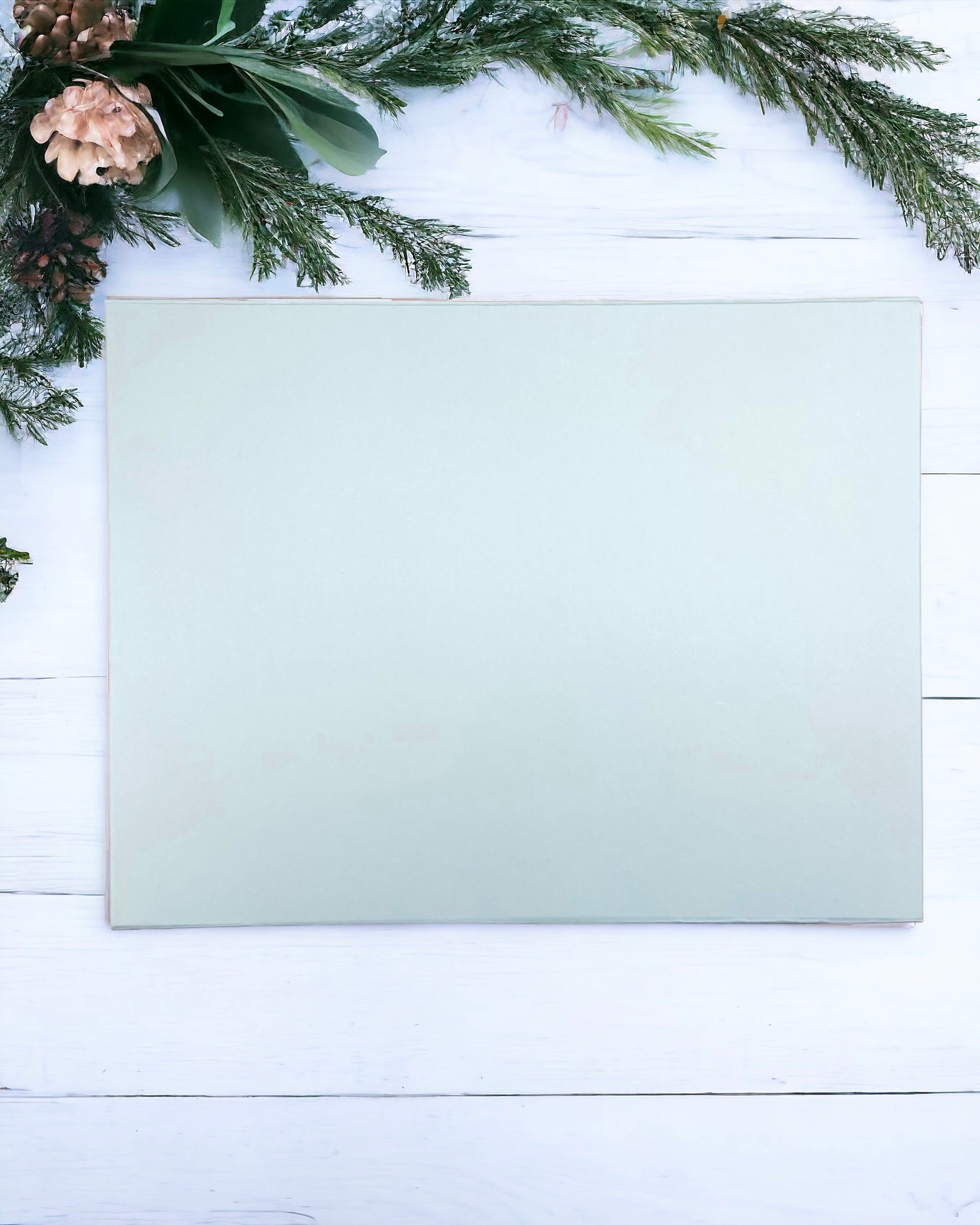 DEEP BLUE MAGNETIC GIFT BOX