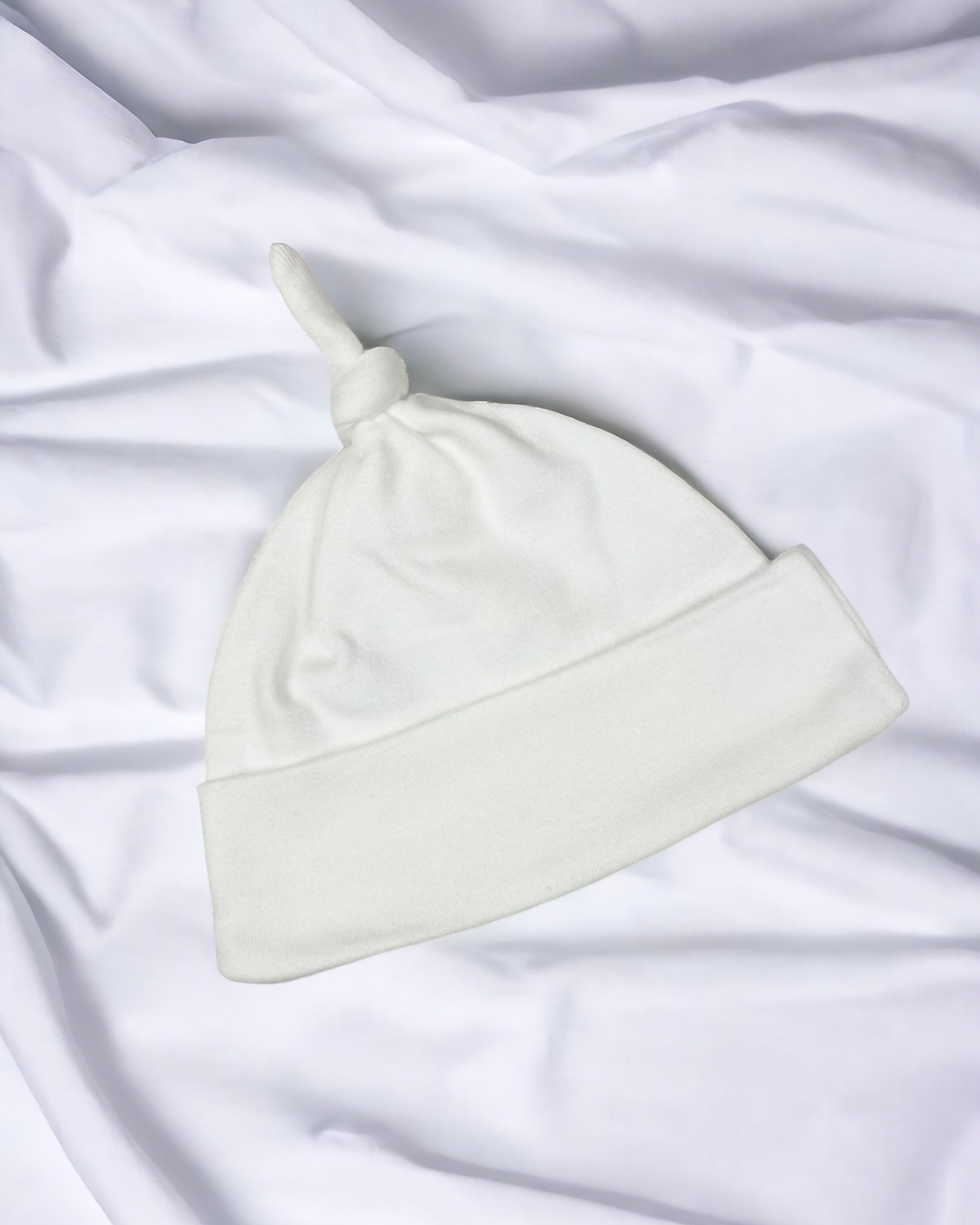 WHITE KNOTTED HAT