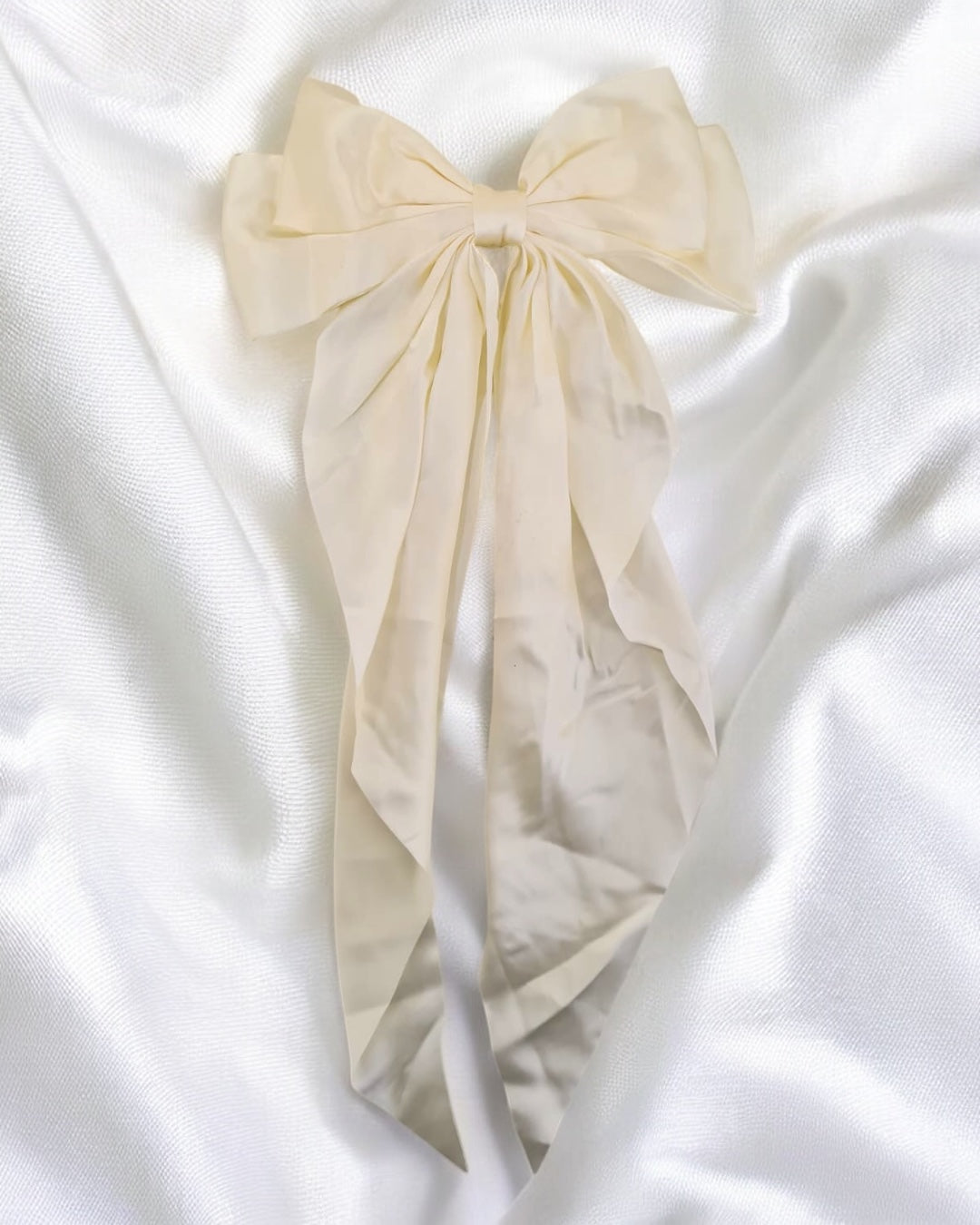 IVORY WATERFALL HAIR BOW