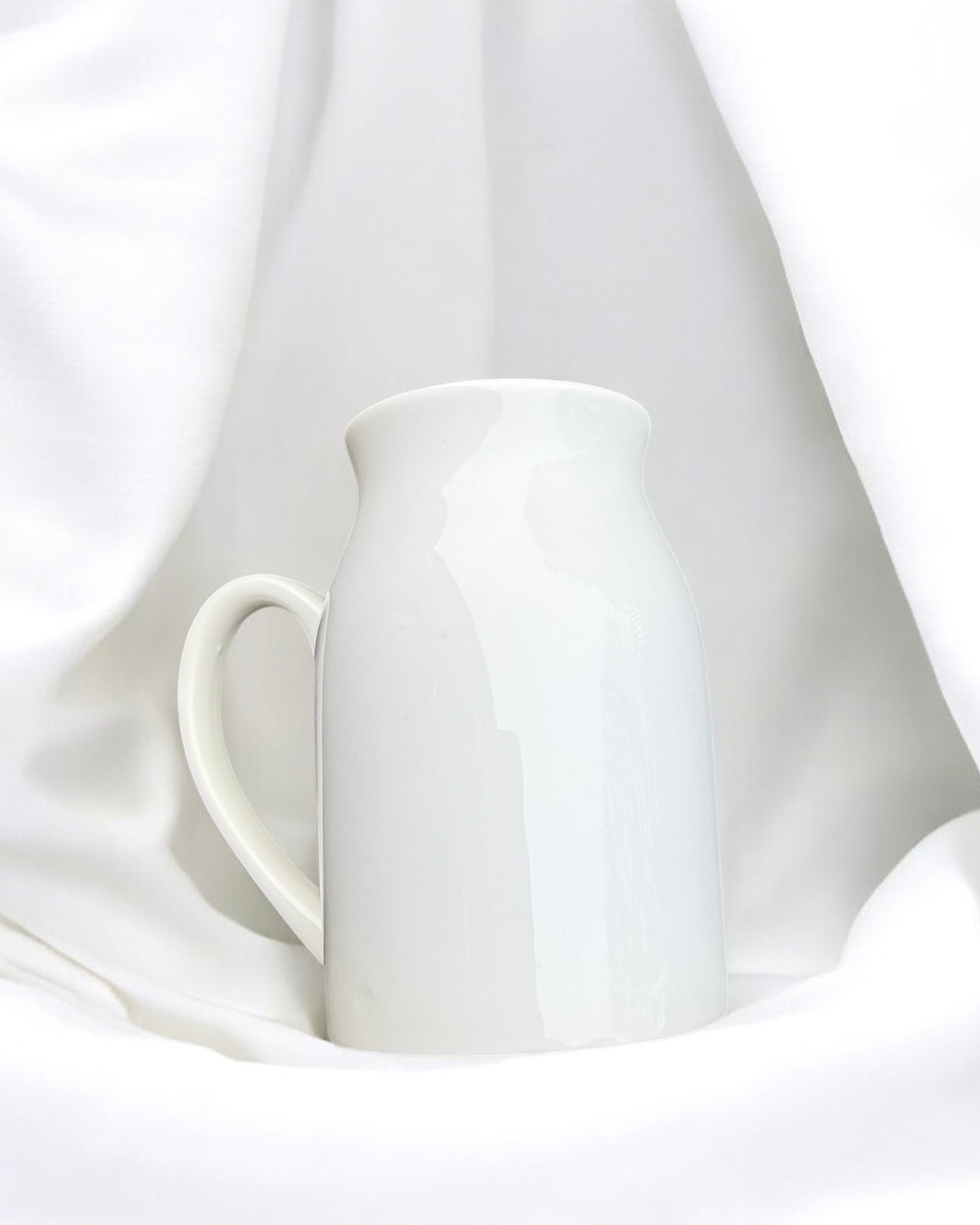 WHITE CERAMIC MILK JUG