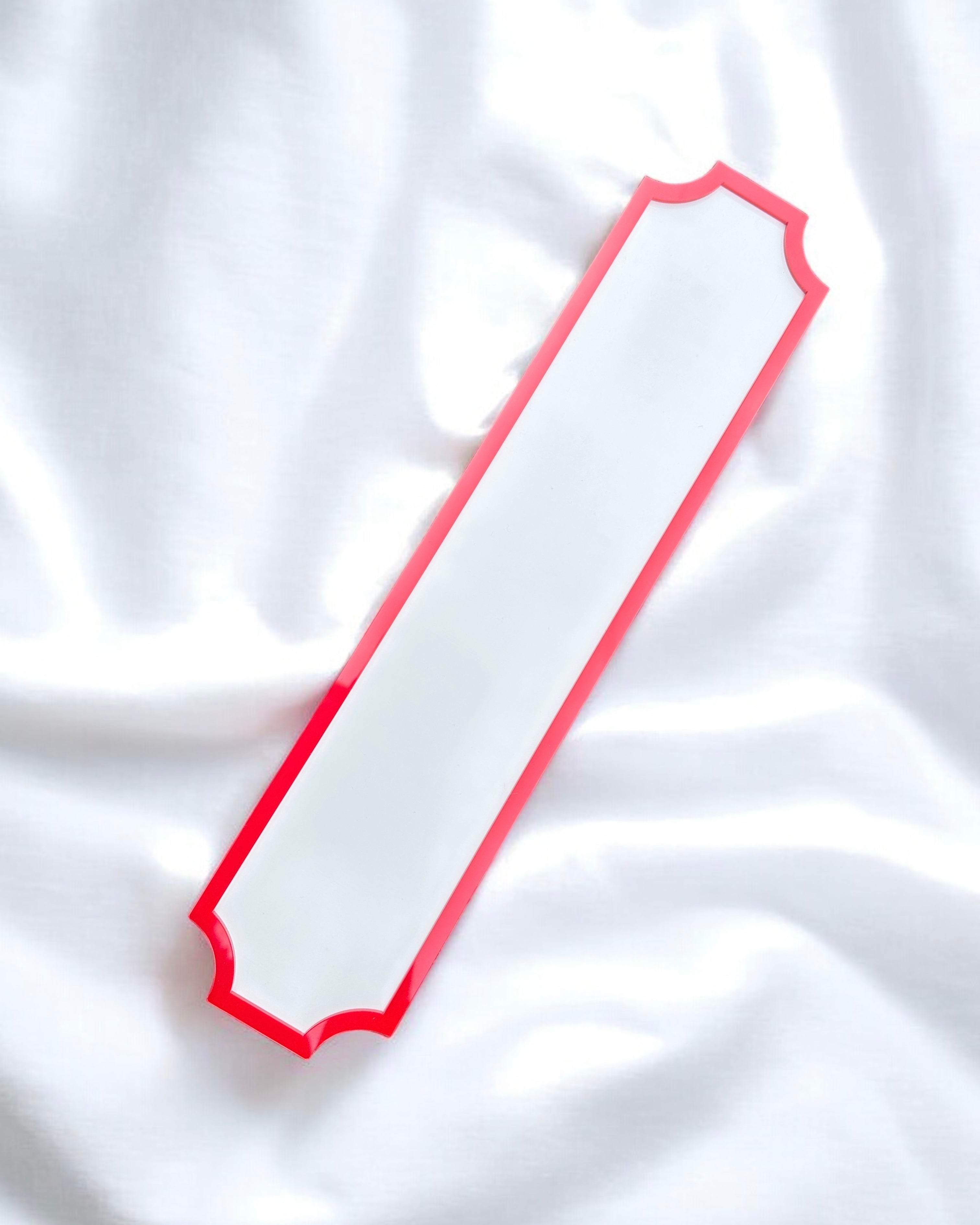 350MM RED & WHITE ACRYLIC HOUSE SIGN PLAQUE