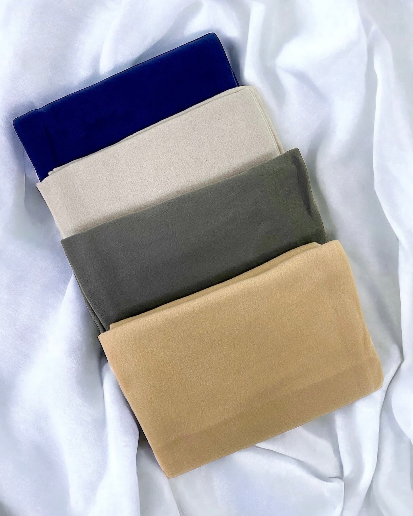 PET POLAR FLEECE BLANKET (MULTIPLE COLOURS)