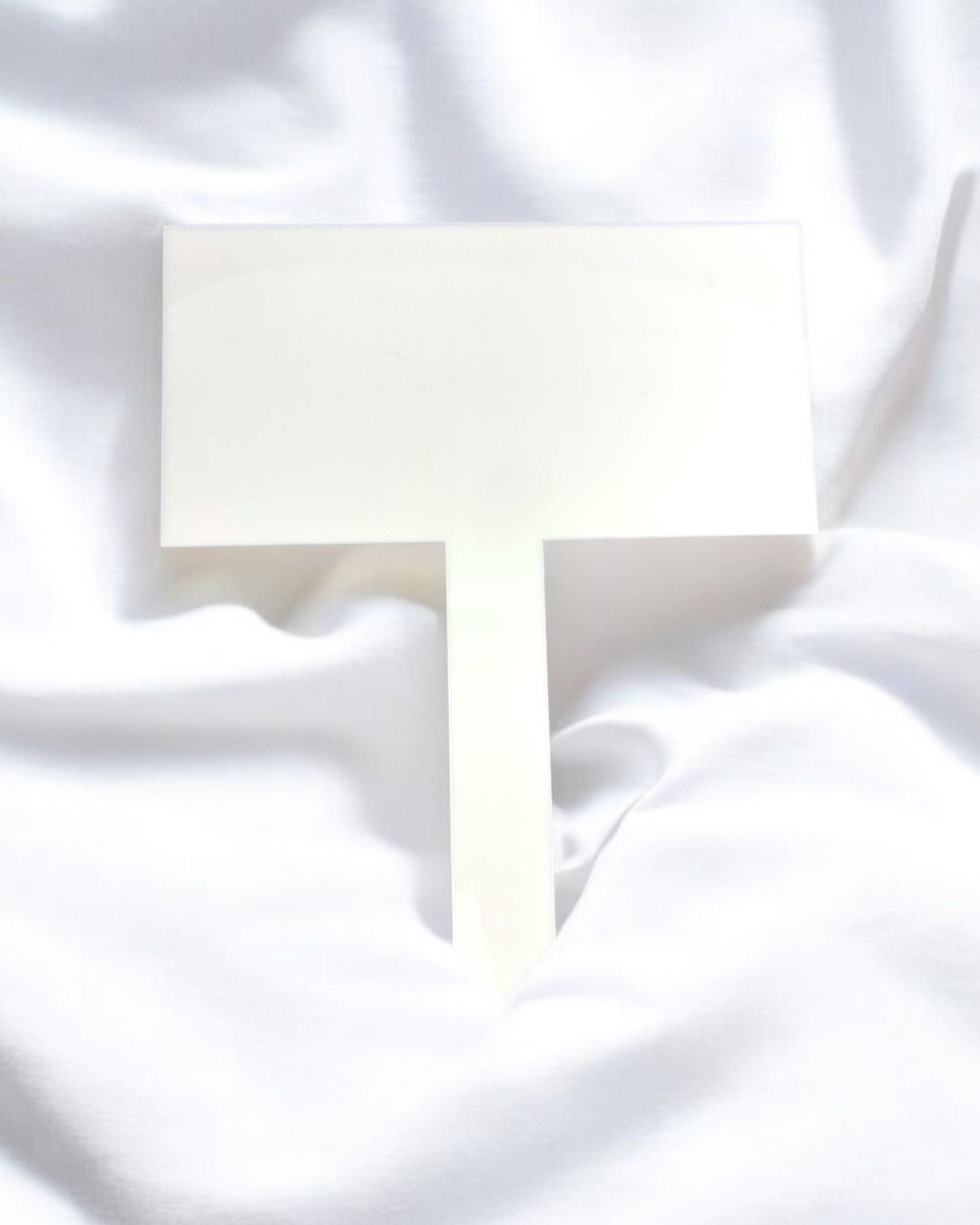 WHITE RECTANGLE SHAPED ACRYLIC GRAVE MARKER