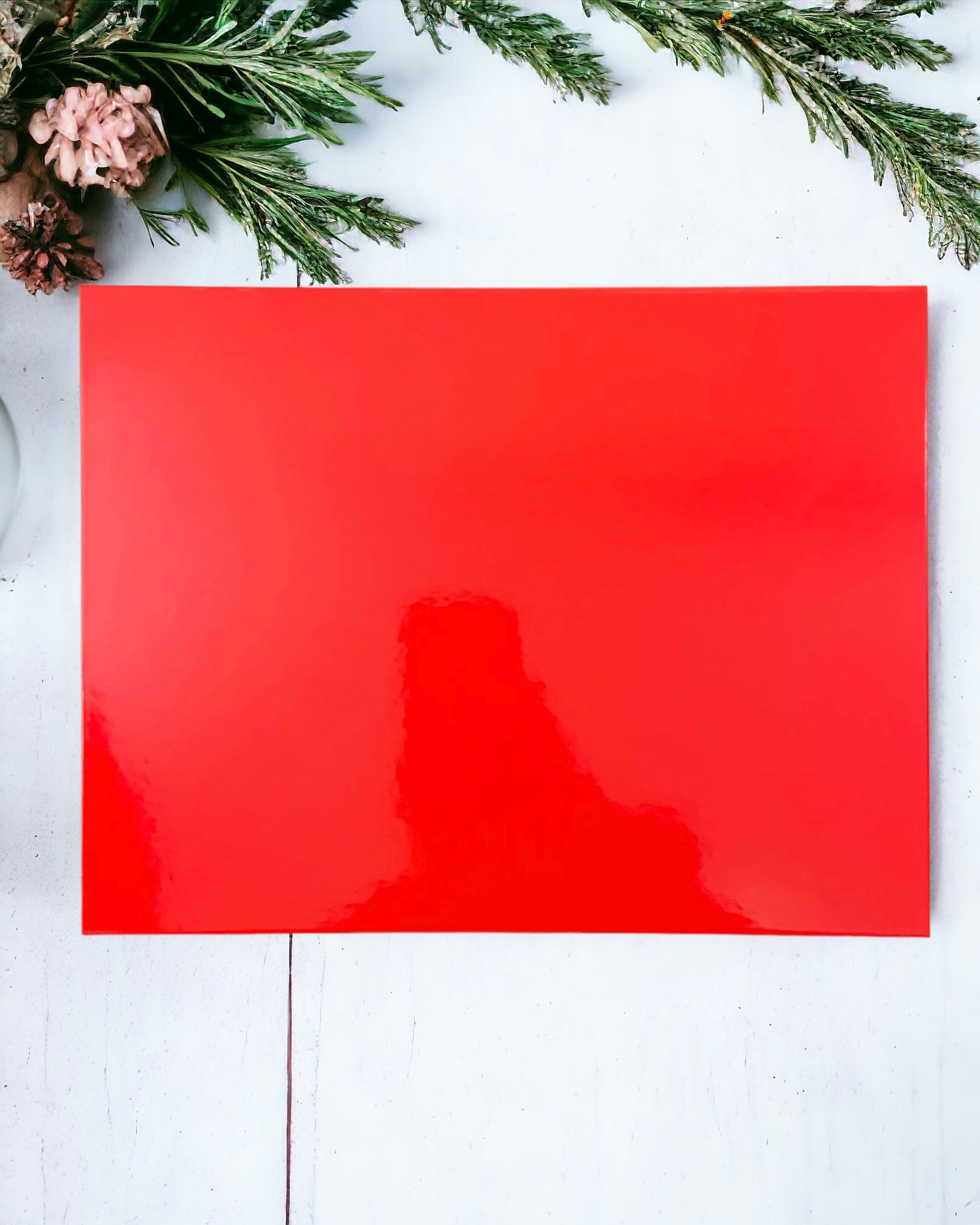 DEEP RED MAGNETIC GIFT BOX