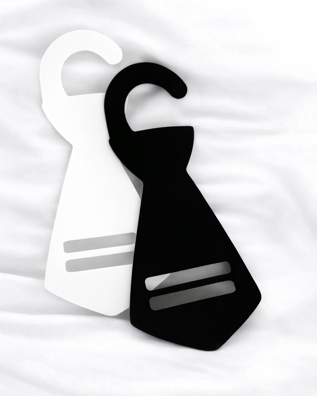 ACRYLIC TIE HOLDER
