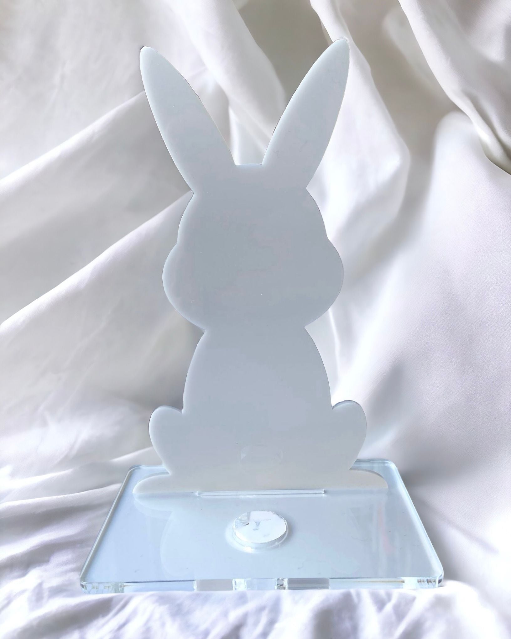 GREY FREESTANDING BUNNY ACRYLIC EGG HOLDER