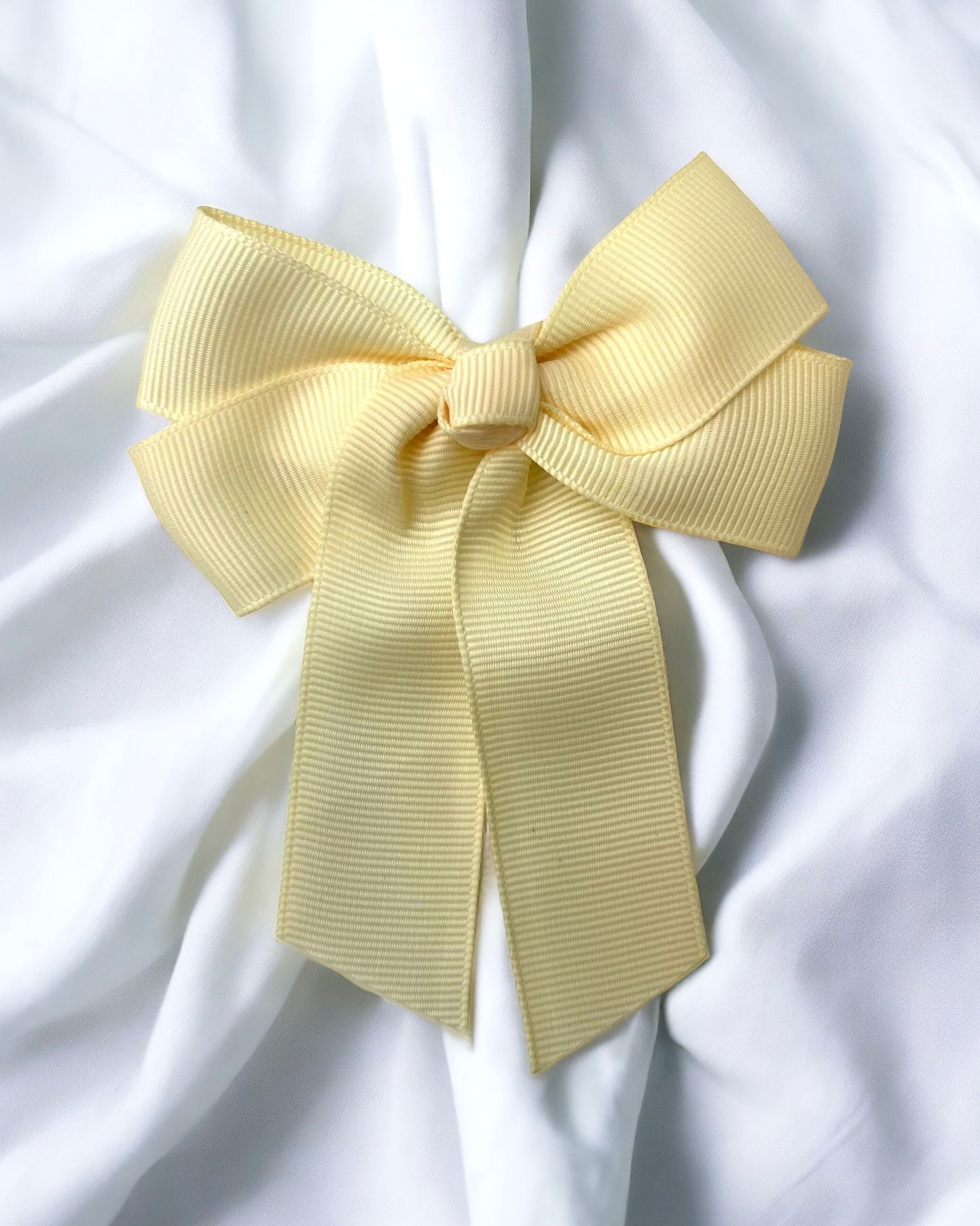 CREAM 4” HAIR BOW