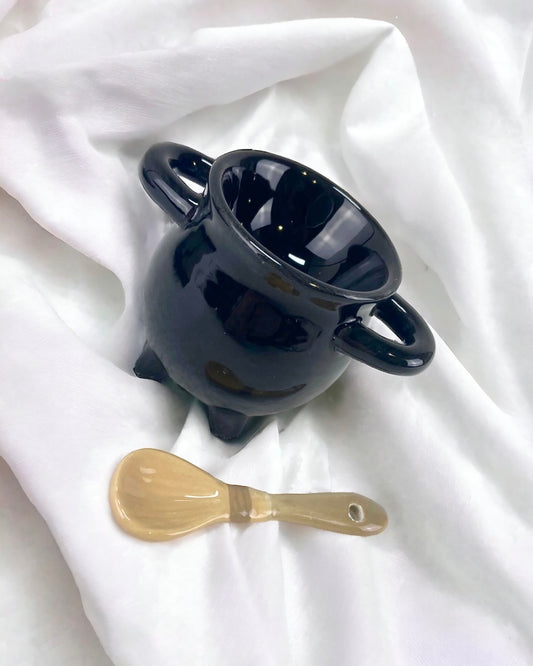 CAULDRON EGG CUP WITH SPOON