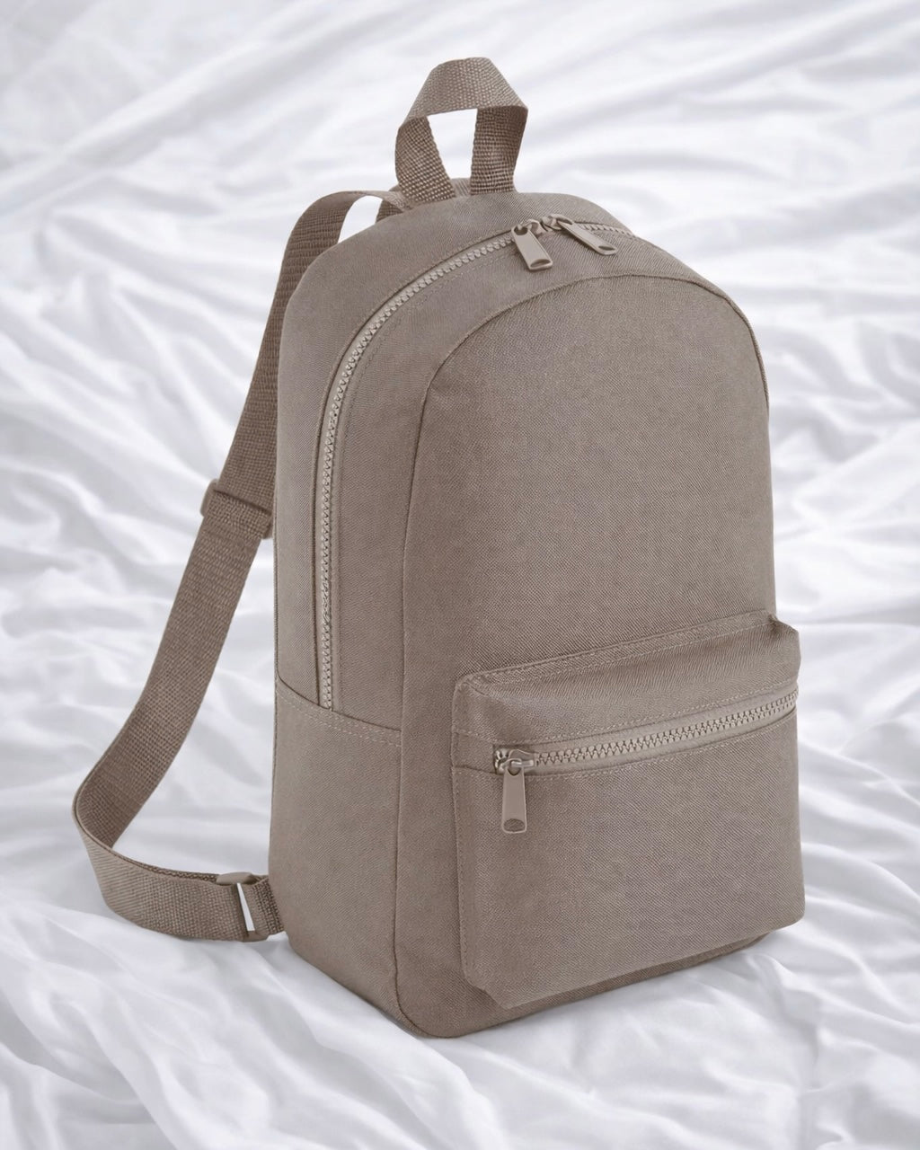 MINI ESSENTIALS BACKPACK 7L